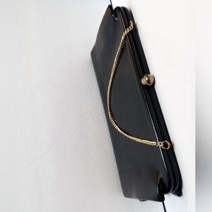 1960s Vogue Hard Body Leather Clutch/Purse Pocketbook w/ Metal Chain- Vintage